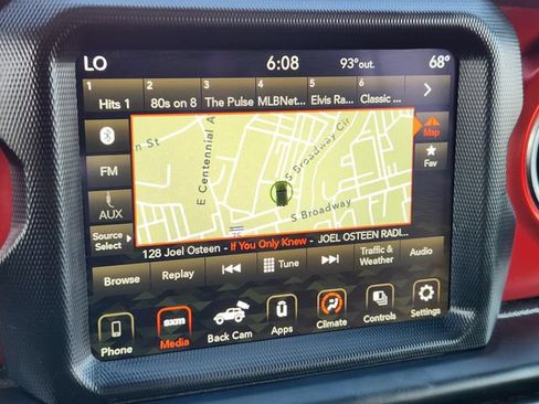 Used 2023 Jeep Wrangler Unlimited Rubicon AWD/4WD image 17