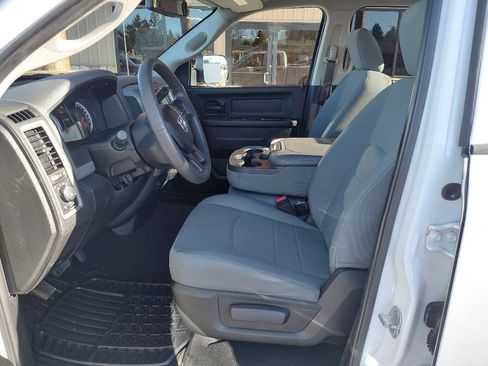 Used 2018 RAM 1500 Express image 15