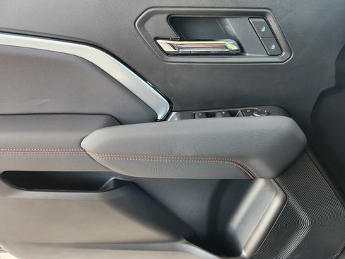 New 2026 Chevrolet Colorado Z71 image 18