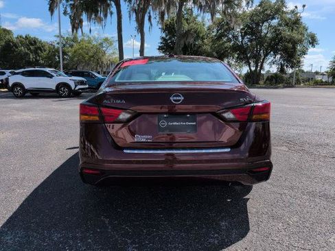 Certified 2023 Nissan Altima 2.5 SV FWD image 5