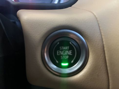 Used 2021 Chevrolet Tahoe Premier image 24