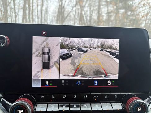 Used 2023 GMC Canyon AT4X image 33