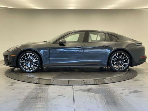 Used 2024 Porsche Panamera 4 image 2