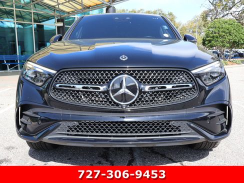 Used 2024 Mercedes-Benz GLC 300 4MATIC w/ AMG Line image 10