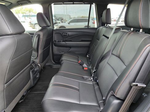 Used 2023 Honda Passport TrailSport image 14