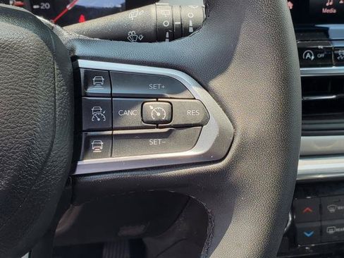 Used 2024 Jeep Compass Limited AWD/4WD image 12