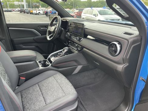 Used 2023 Chevrolet Colorado Z71 w/ Z71 Convenience Package 2 AWD/4WD image 29