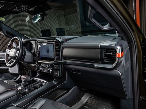 Used 2025 Ford F150 Raptor image 18