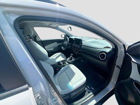 Used 2023 Hyundai Kona SEL FWD image 28