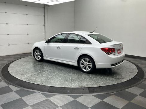 Used 2016 Chevrolet Cruze LTZ w/ Sun, Sound and Sport Package FWD image 2