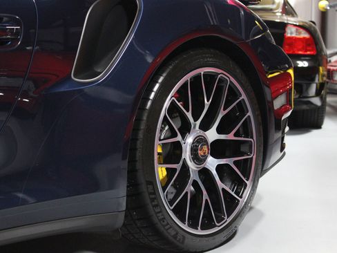 Used 2015 Porsche 911 Turbo S AWD/4WD image 5