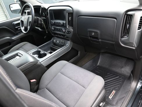 Used 2018 Chevrolet Silverado 1500 LT image 39