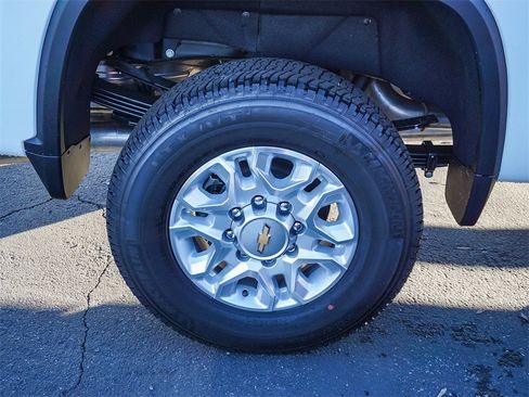 New 2026 Chevrolet Silverado 3500 LTZ w/ LTZ Premium Package image 8