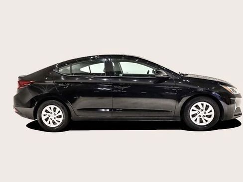 Used 2020 Hyundai Elantra SE w/ Cargo Package (C1) image 4