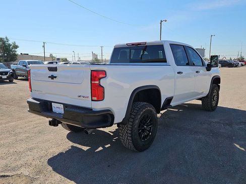 New 2026 Chevrolet Silverado 2500 ZR2 w/ LPO, Dark Essentials Package AWD/4WD image 8