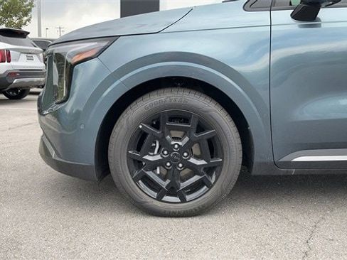 New 2025 Kia Carnival SX Prestige image 2