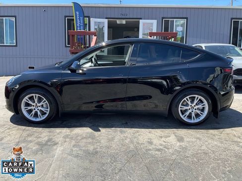Used 2023 Tesla Model Y Long Range AWD/4WD image 5