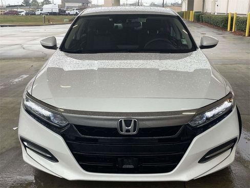 Used 2018 Honda Accord Hybrid image 8