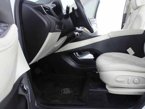 Used 2022 Buick Enclave Essence w/ Experience Buick Package image 19