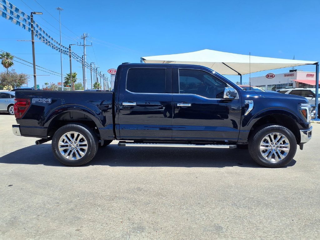 Used 2025 Ford F150 Lariat w/ Equipment Group 501A Mid AWD/4WD image 9