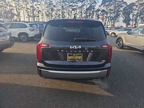 New 2025 Kia Telluride S image 4