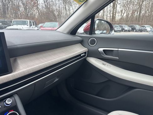 Certified 2025 Hyundai Sonata SEL image 35