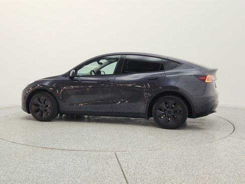Used 2024 Tesla Model Y Long Range AWD/4WD image 8