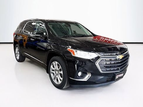 Used 2020 Chevrolet Traverse Premier AWD/4WD image 3