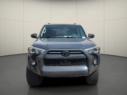 Used 2024 Toyota 4Runner SR5 Premium w/ SR5 Premium Package AWD/4WD image 2