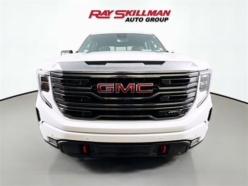 Used 2024 GMC Sierra 1500 AT4 w/ Technology Package image 2