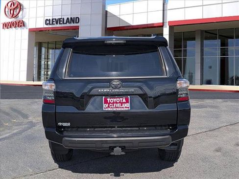 Used 2022 Toyota 4Runner TRD Off-Road Premium w/ TRD Black Wheel Package (TMS) AWD/4WD image 6