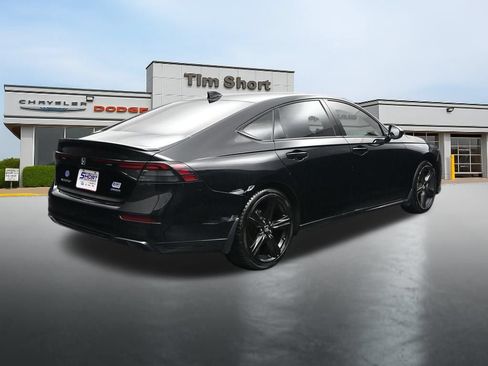 Used 2025 Honda Accord Sport image 5