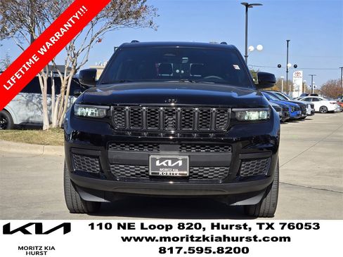 Used 2025 Jeep Grand Cherokee L Laredo image 11