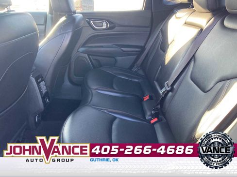 Used 2023 Jeep Compass Limited image 4