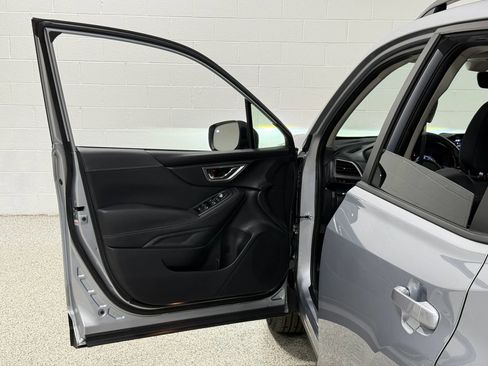 Used 2020 Subaru Forester Premium w/ Popular Package #1 AWD/4WD image 11