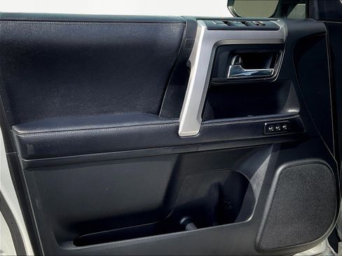 Used 2019 Toyota 4Runner Limited AWD/4WD image 20