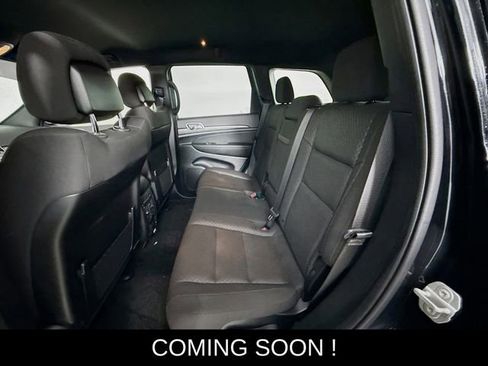 Used 2022 Jeep Grand Cherokee Laredo E w/ Security & Convenience Group image 24