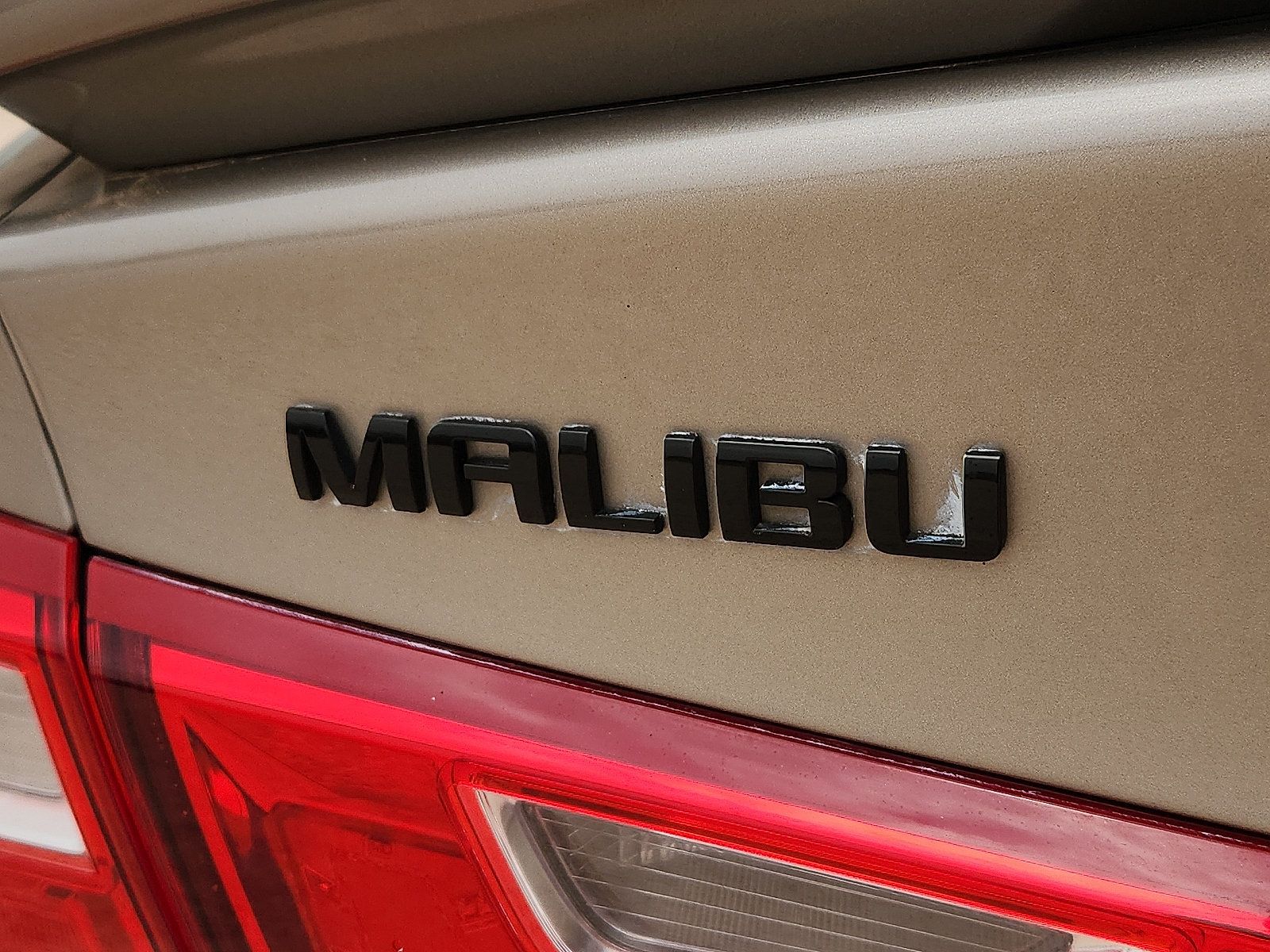 Used 2022 Chevrolet Malibu RS FWD image 9