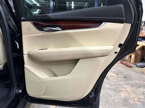 Used 2019 Cadillac XT5 Luxury AWD/4WD image 30