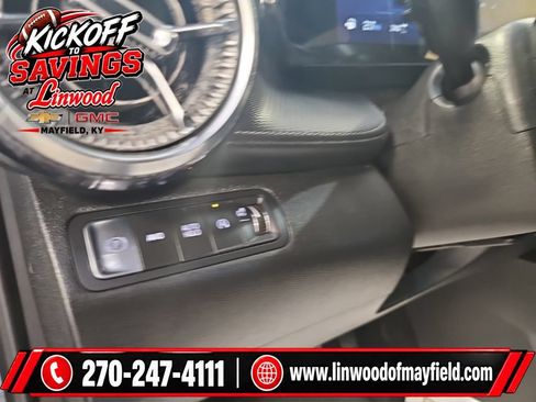 Used 2025 Chevrolet Equinox LT w/ Convenience Package II AWD/4WD image 19
