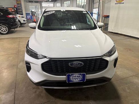 Certified 2023 Ford Escape Active w/ Tech Pack #2 AWD/4WD image 3