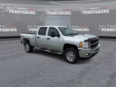 Used 2012 Chevrolet Silverado 2500 LT w/ Interior Plus Package AWD/4WD image 2