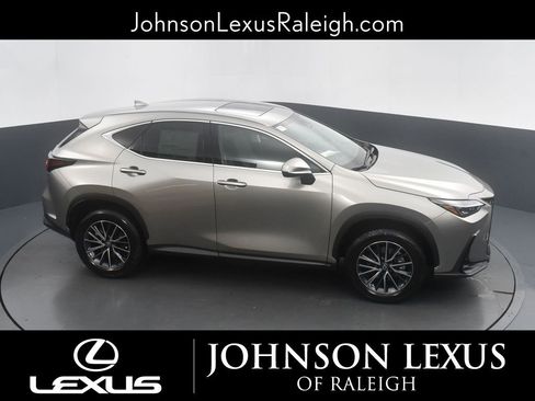 Used 2025 Lexus NX 250 250 Premium w/ Accessory Package (2T) image 24