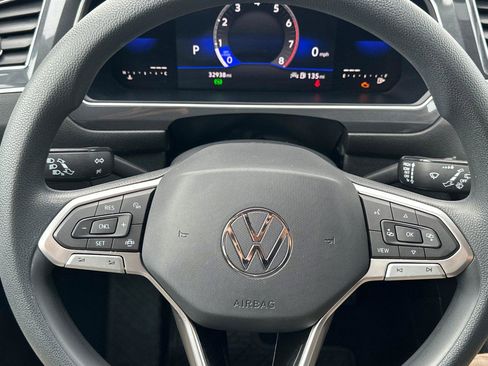 Used 2022 Volkswagen Tiguan S image 25