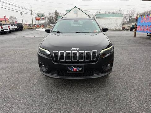 Used 2019 Jeep Cherokee Latitude Plus w/ Cold Weather Group image 3