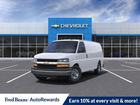 New 2025 Chevrolet Express 3500 w/ Chrome Appearance Package image 8