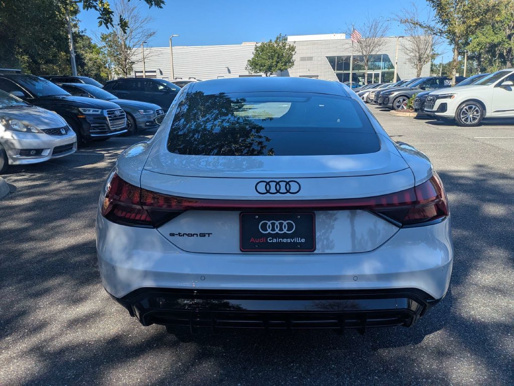 Used 2024 Audi e-tron GT Prestige AWD/4WD image 5