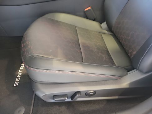 New 2026 Nissan Sentra SR image 10