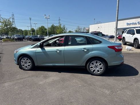 Used 2012 Ford Focus SE FWD image 9