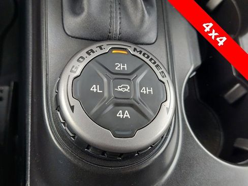 Used 2023 Ford Bronco Black Diamond image 16